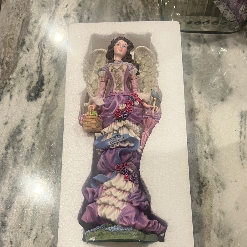 Lennox Olivia 2018 Angel of Glory-limited edition.